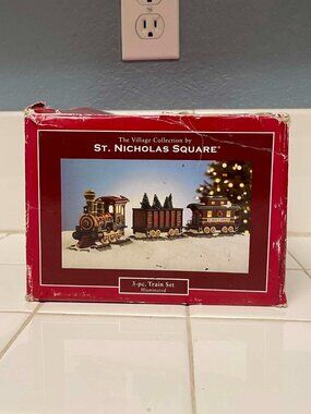St. Nicholas Square train set
